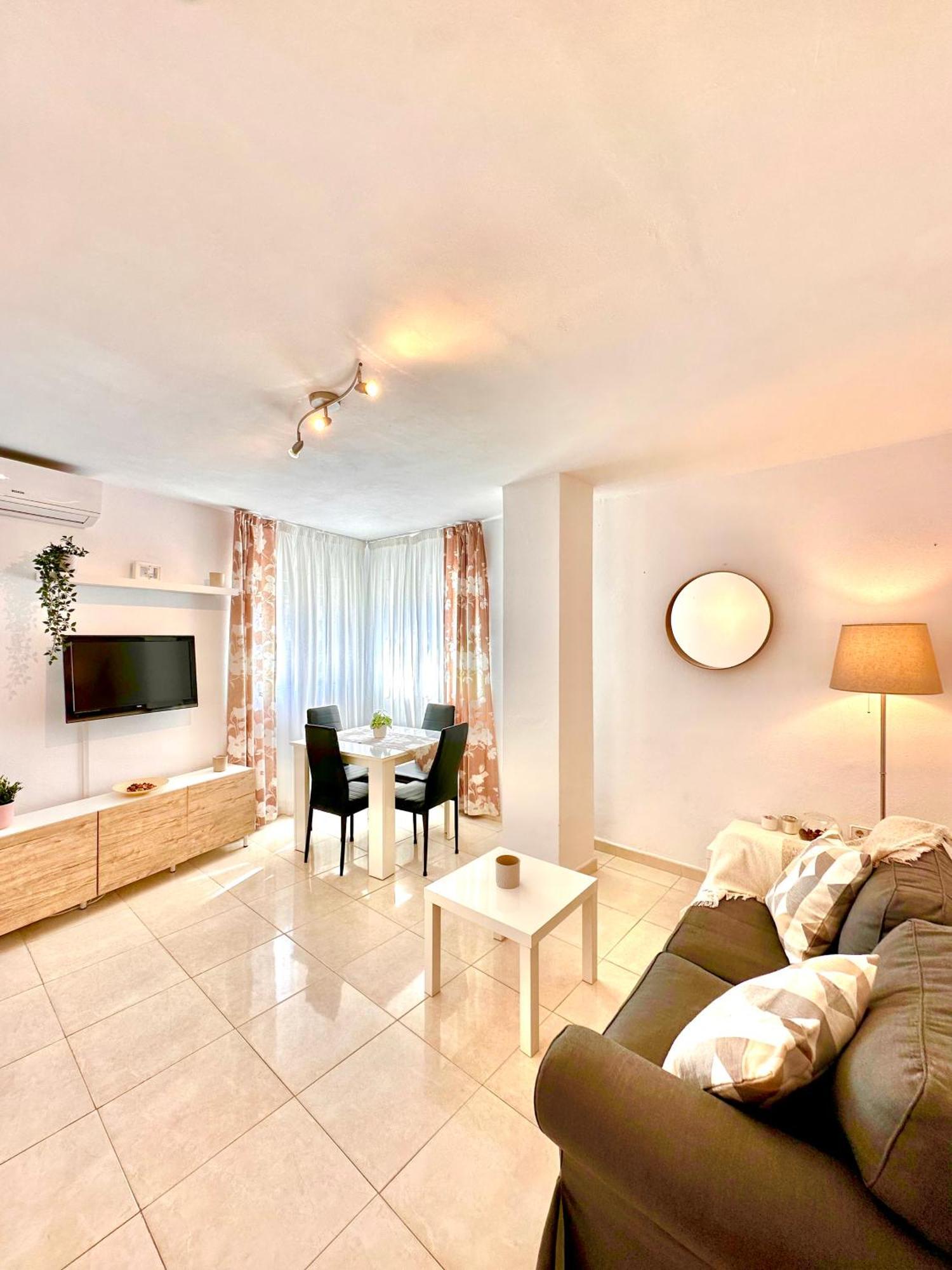 Apartamentos J&K Torremolinos Exterior foto