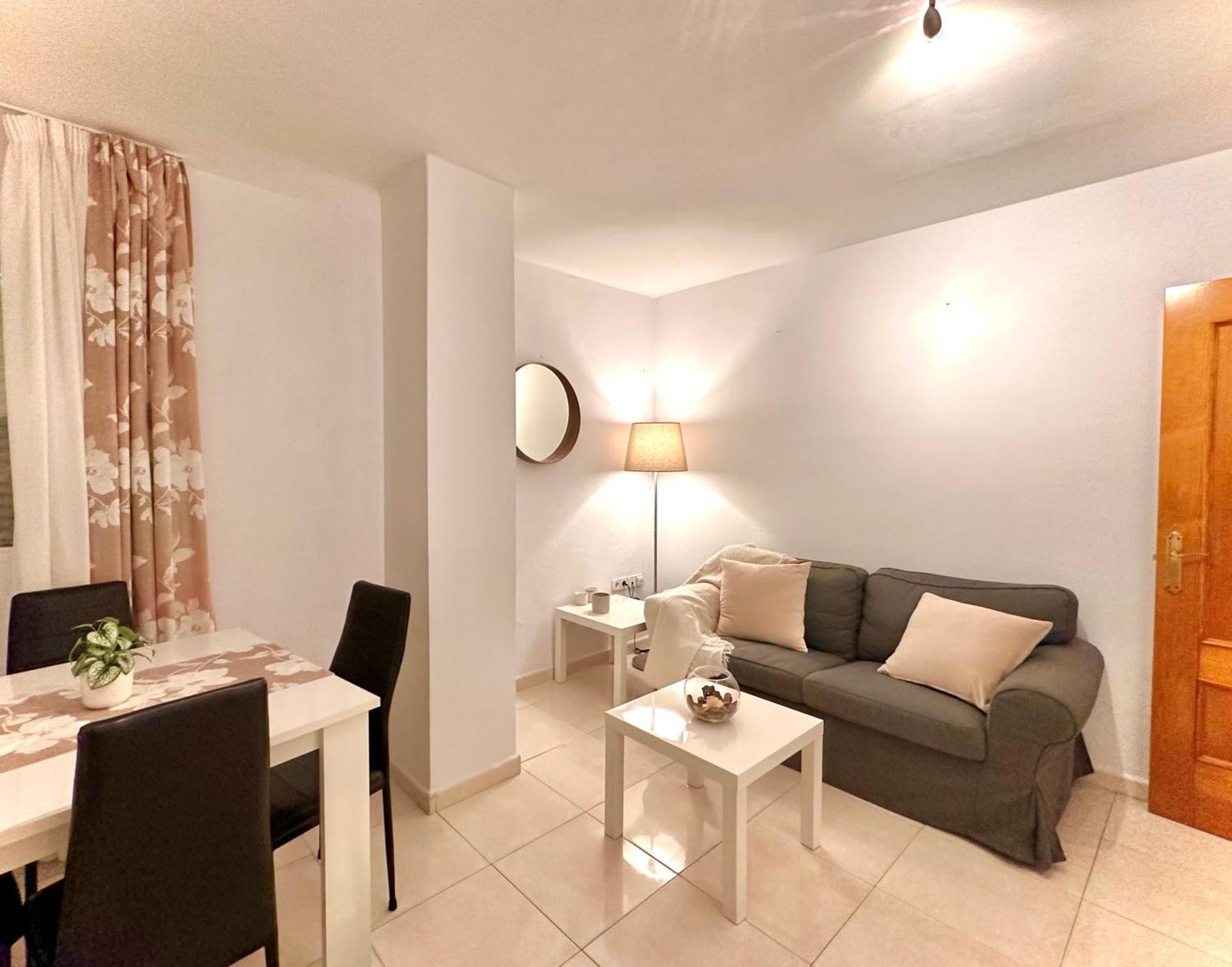 Apartamentos J&K Torremolinos Exterior foto