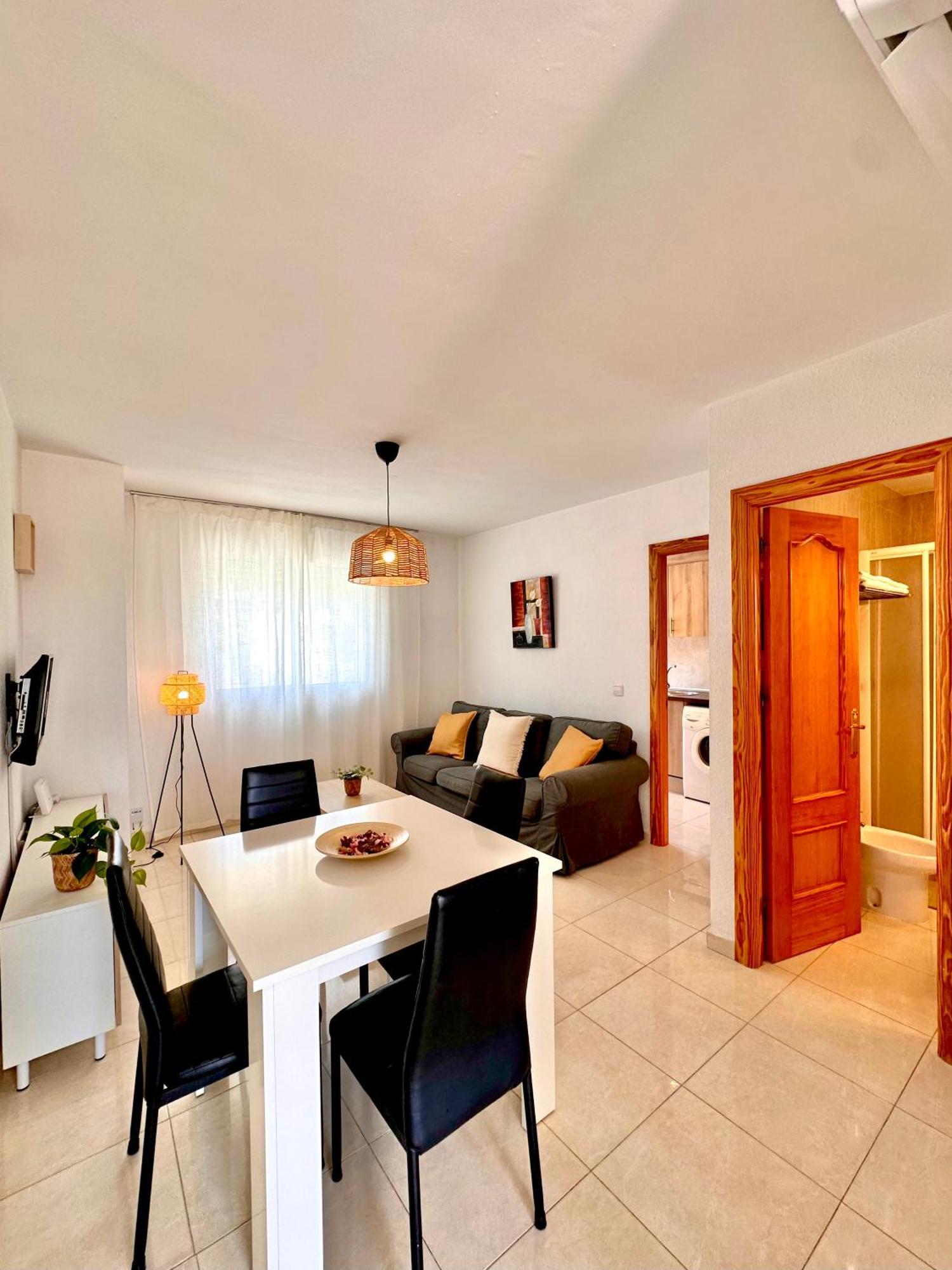 Apartamentos J&K Torremolinos Exterior foto