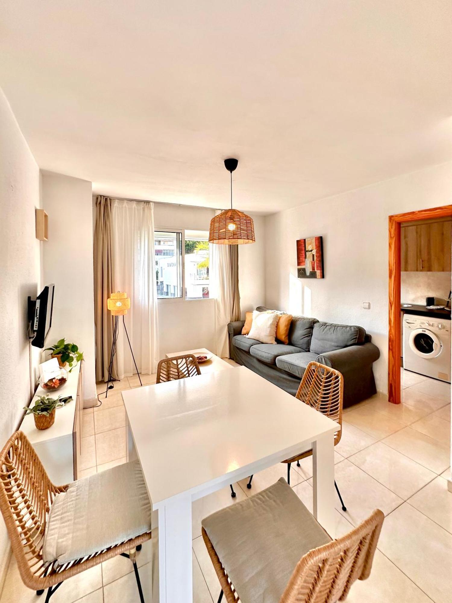 Apartamentos J&K Torremolinos Exterior foto