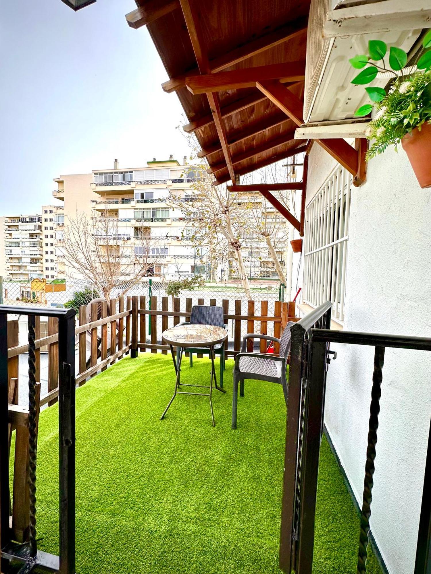 Apartamentos J&K Torremolinos Exterior foto