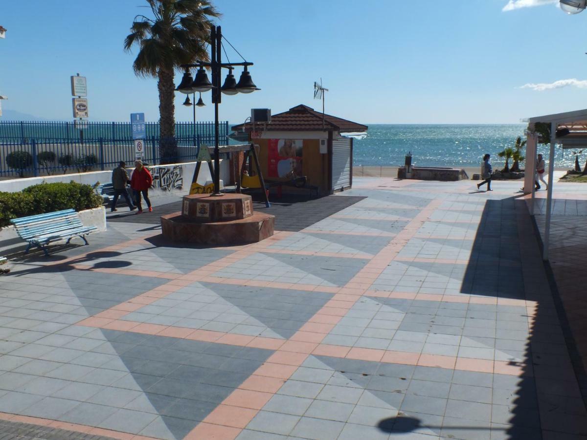 Apartamentos J&K Torremolinos Exterior foto